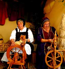 智能监控预警的迷你轰炸台